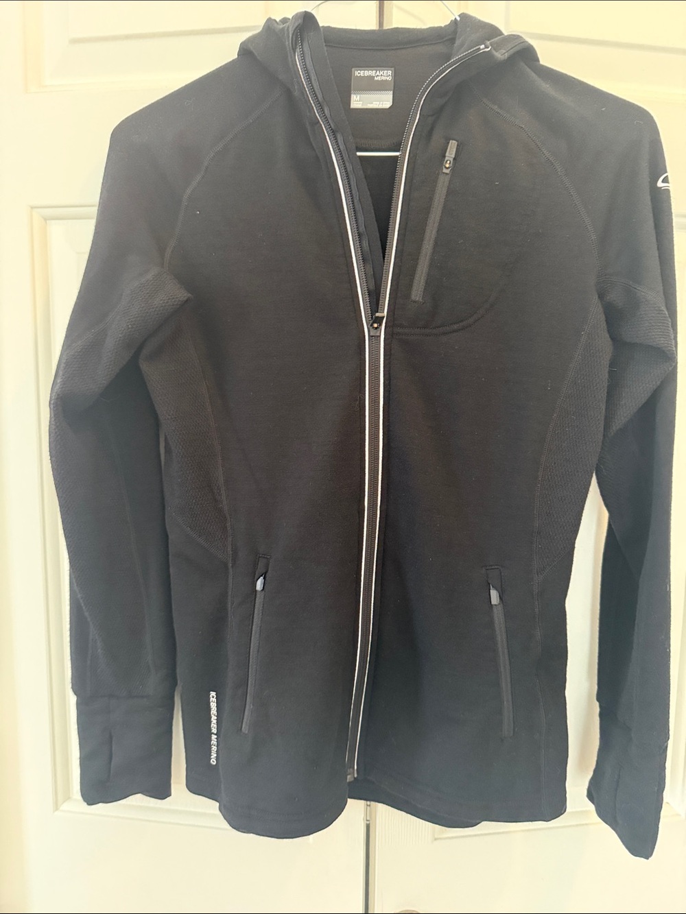 Icebreaker Women’s Merino Black Full-Zip Hooded Jacket
